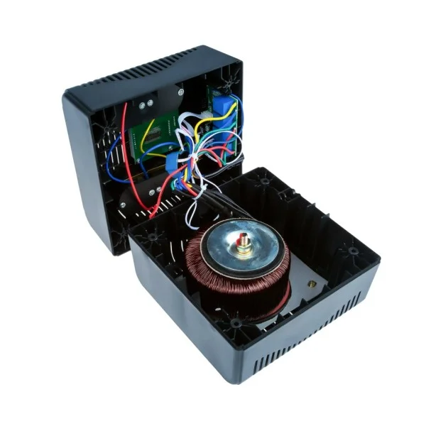 Стабилизатор напряжения LogicPower LPT-1000RD (700W) (LP4435)